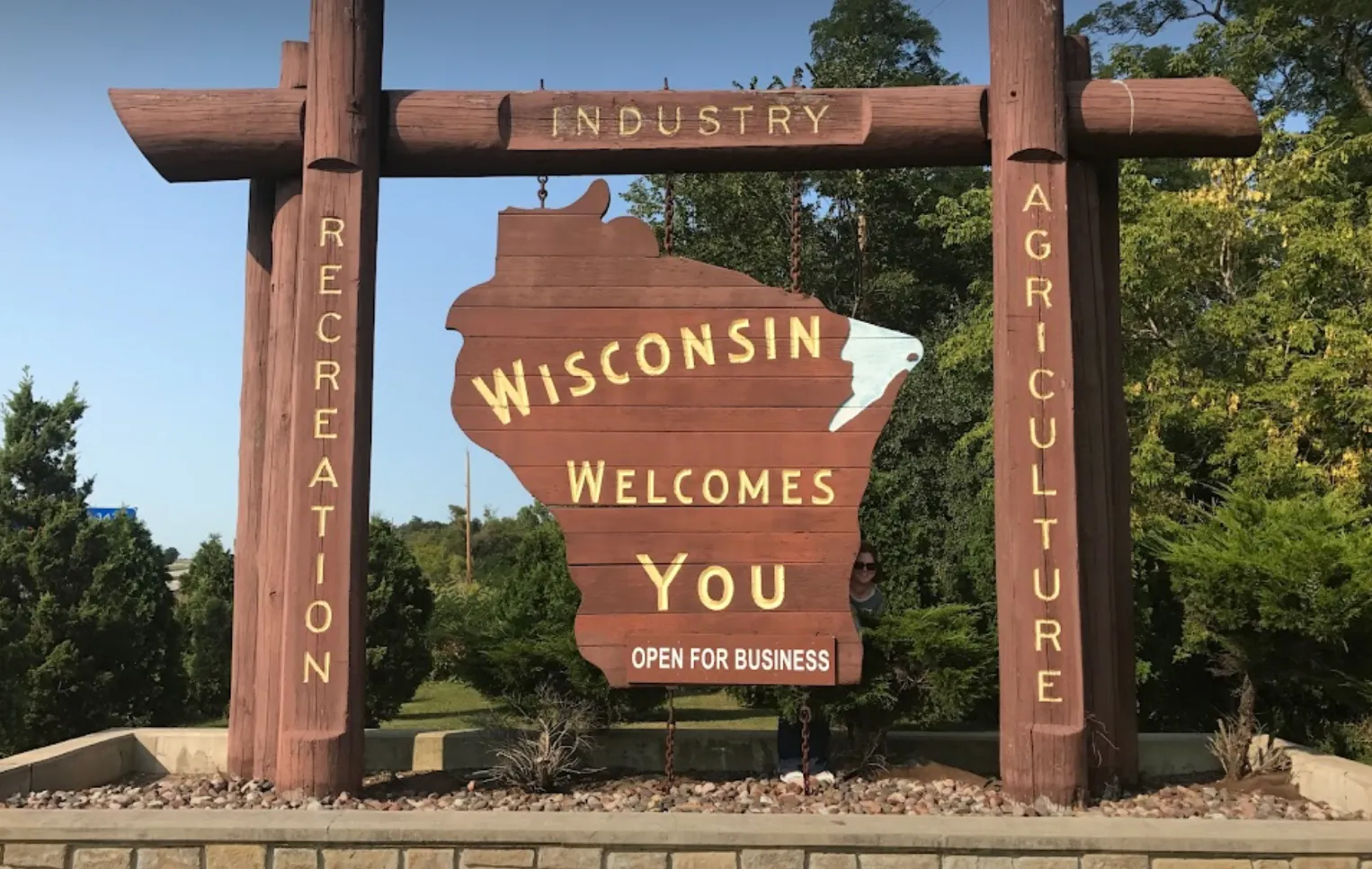 Wisconsin welcome sign representing statewide Majestic Shine commercial service coverage